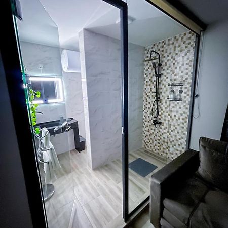 J&S Apartments Ni 外观 照片